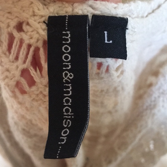 Crochet tank top - Picture 3 of 3